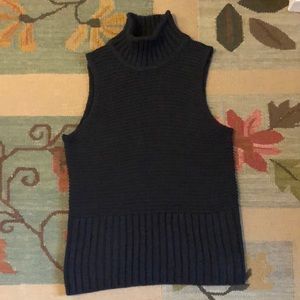 🌸Gap Black Sleeveless Turtleneck Sweater